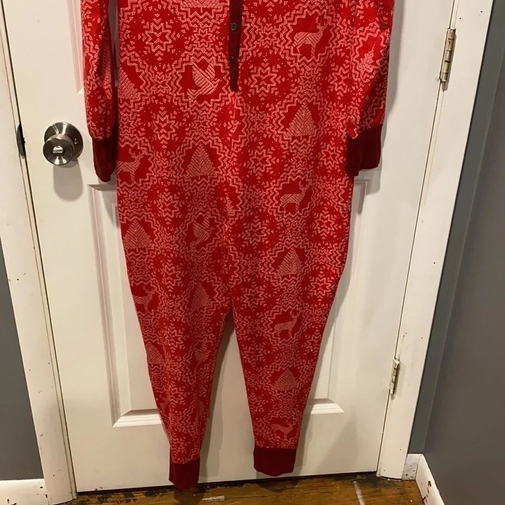 Hearth & Hand Magnolia Holiday Onesie Pajamas EUC